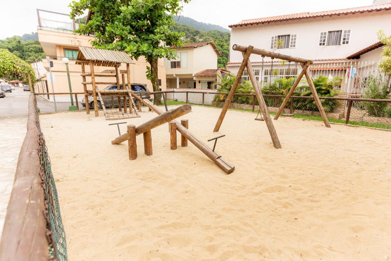 Apto A 800M Da Praia Do Jardim Em อังกราโดสเฮย์ส ภายนอก รูปภาพ